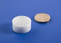 3D printed ceramic lattice structure in cylinder made of alumina